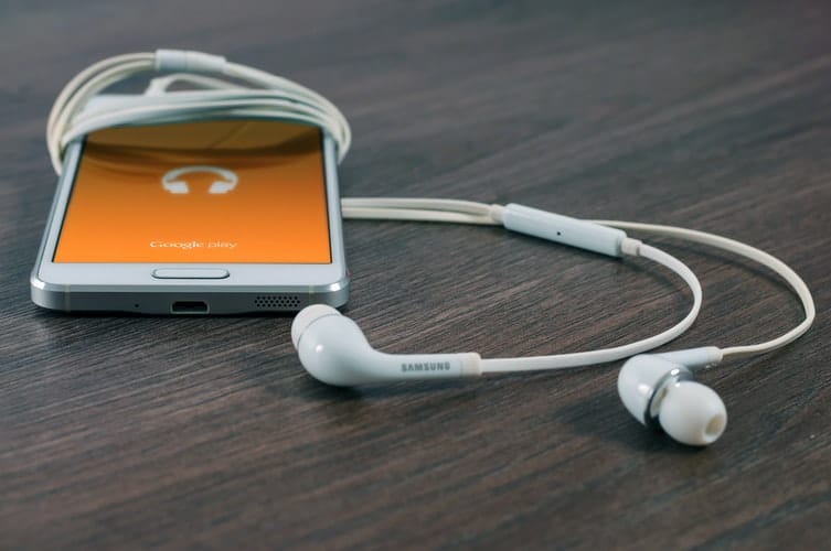 The Benefits of SoundCloud and How to Embed Your Podcast on WordPress