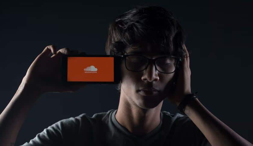 How to Embed Audio Clips From SoundCloud to a Blog